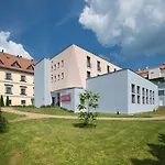 Maxmilian Lifestyle Loučeň