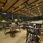 Maxmilian Lifestyle Hotel Loučeň